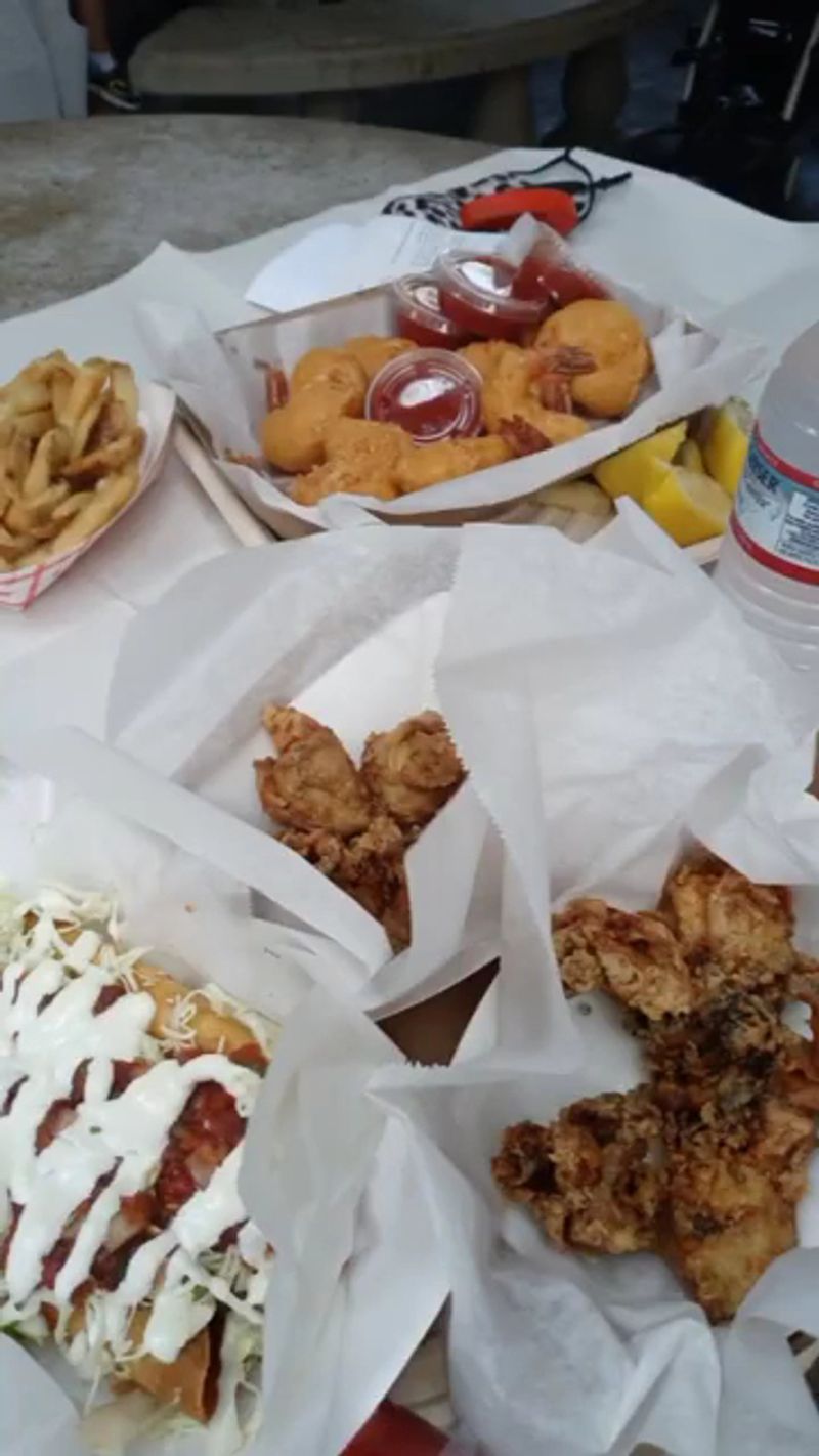 Lobster Rolls and Lobster Fries That Demand a Return Visit Lobster Rolls and Lobster Fries That Demand a Return Visit