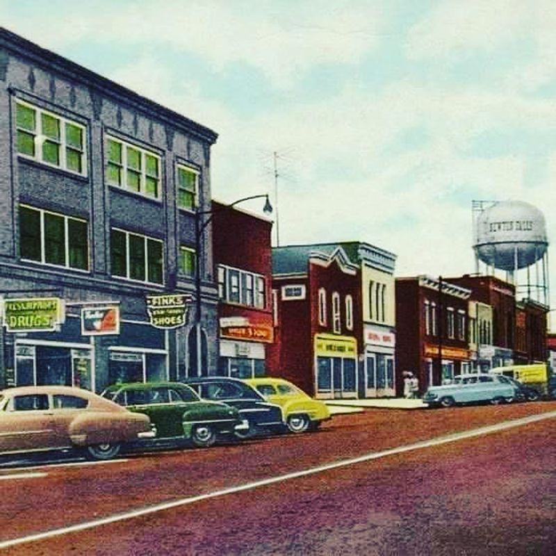Local Dining and Small Business Charm