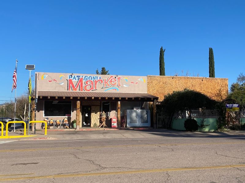 Local Dining with Southwest Flavor