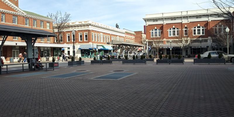 Located Right in the Heart of Downtown Roanoke Located Right in the Heart of Downtown Roanoke
