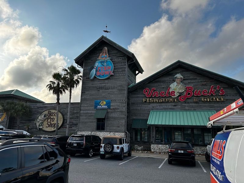 Location Inside Destin Commons Makes It Super Convenient