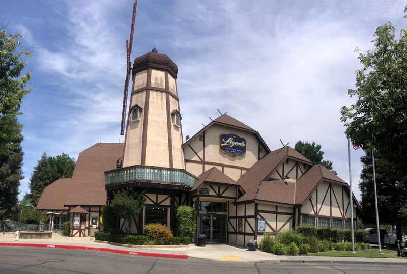 Location and Accessibility Off the Freeway