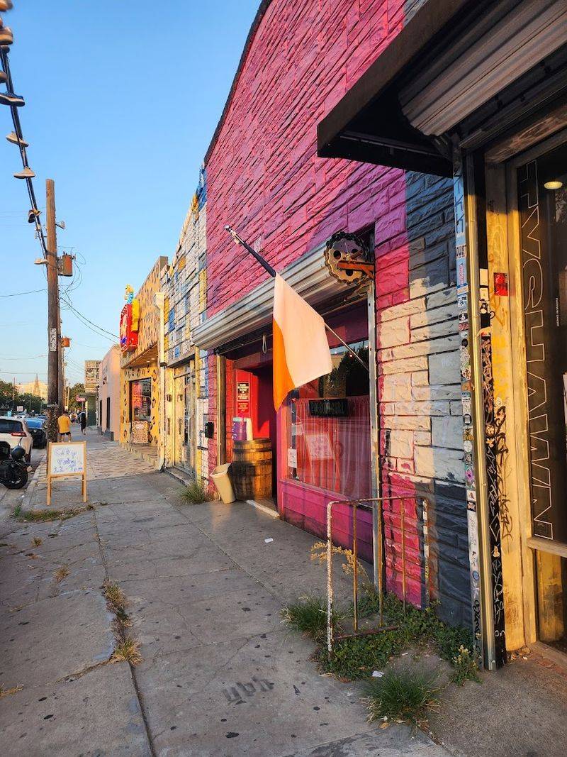 Location in the Heart of Houston's Montrose Neighborhood