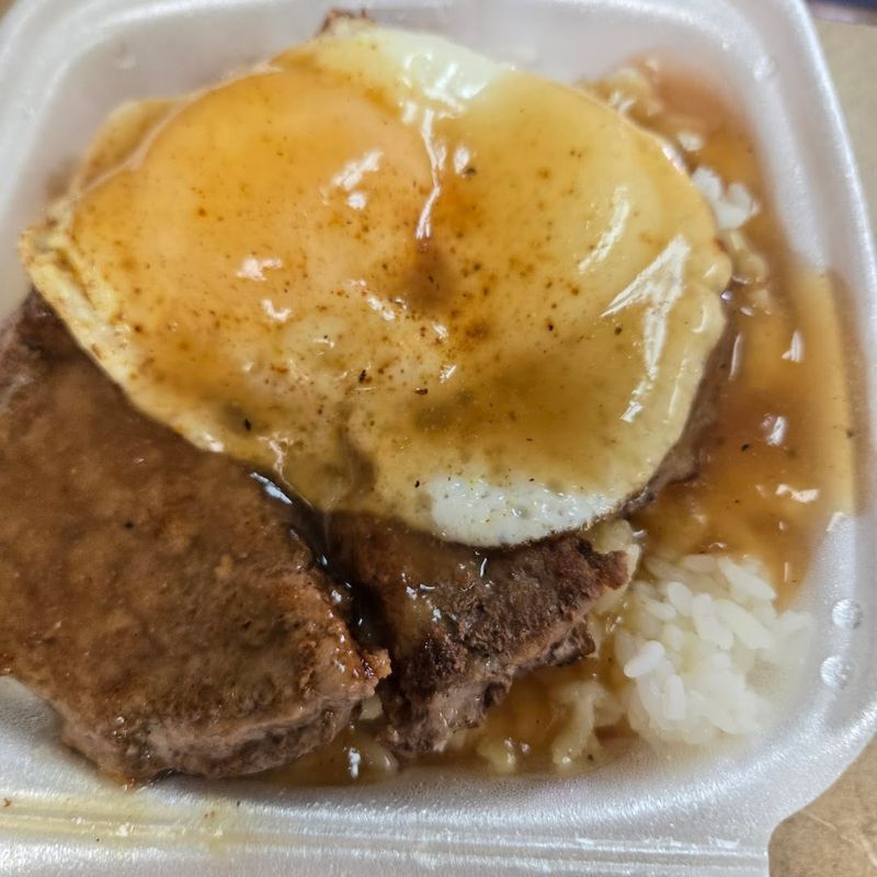 Loco Moco — Comfort Food With a Hawaiian Soul Loco Moco — Comfort Food With a Hawaiian Soul