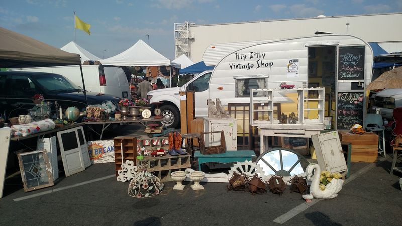 Long Beach Antique Market - Long Beach, California