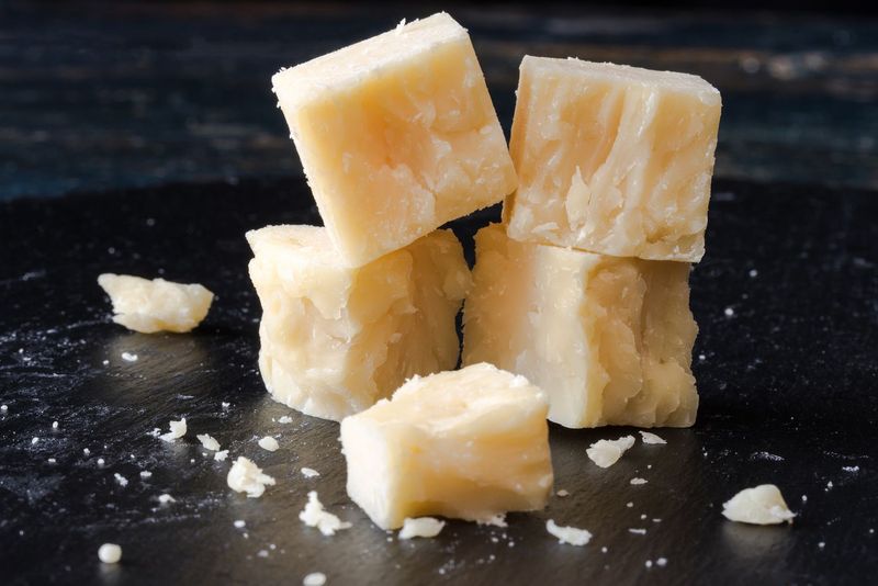 Low-fat cheese