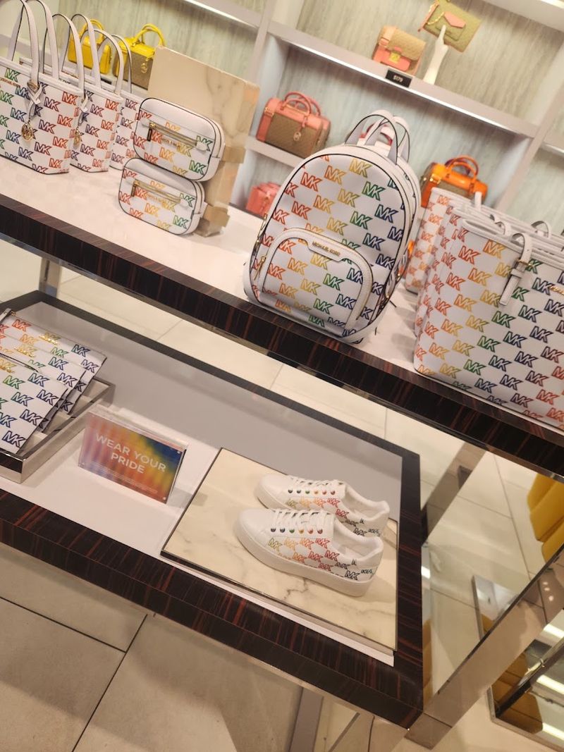 Luxury Brands at Prices That Actually Make Sense Luxury Brands at Prices That Actually Make Sense