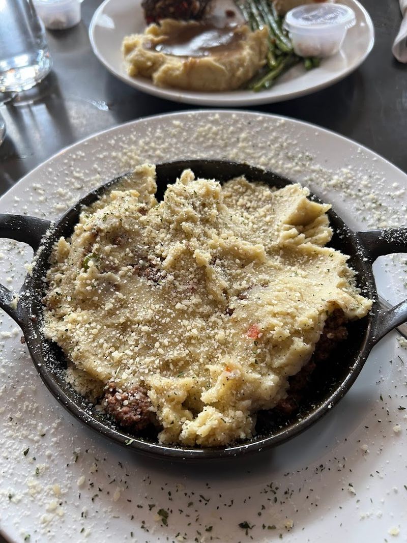 Mac Attack: The Comfort Food Crown Jewel