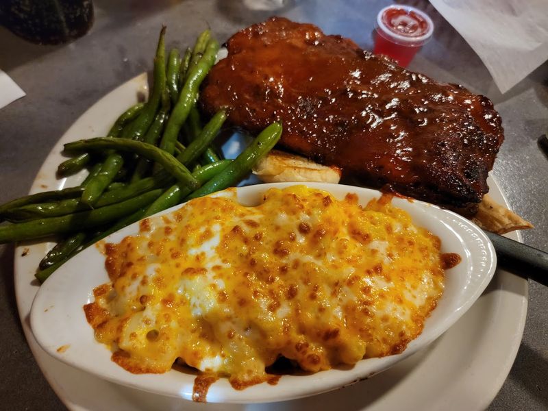 Mac and Cheese That Brings Pure Comfort