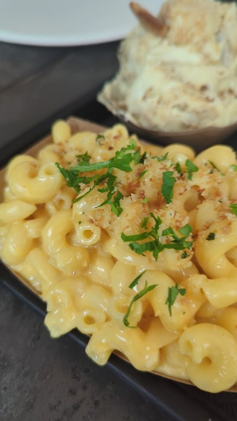 Mac and Cheese That Steals the Spotlight