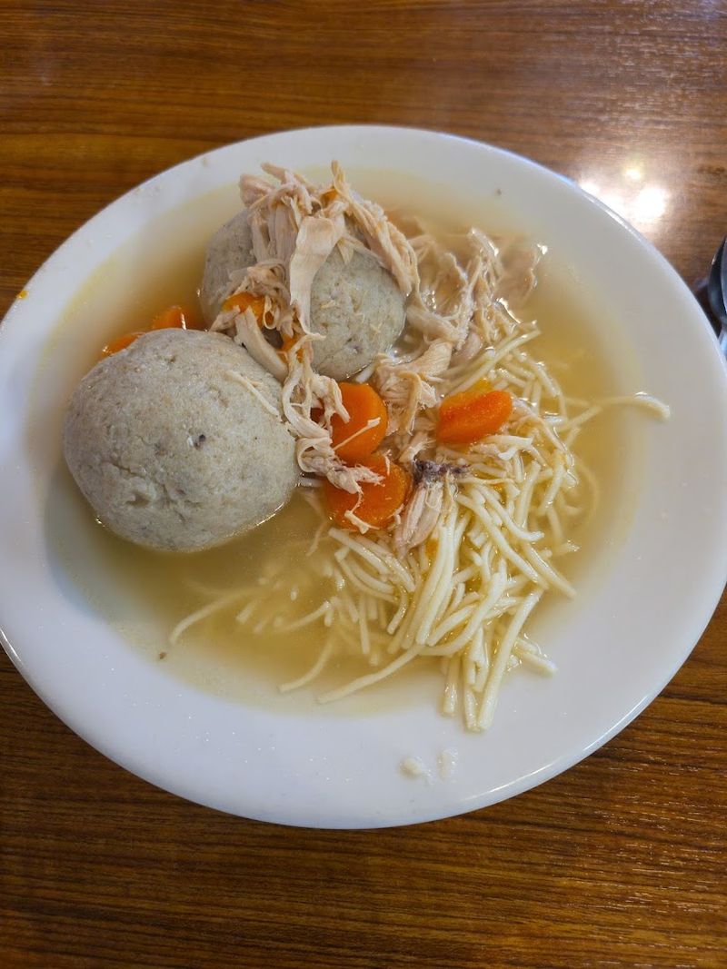 Matzo Ball Soup That Tastes Like Grandma Made It