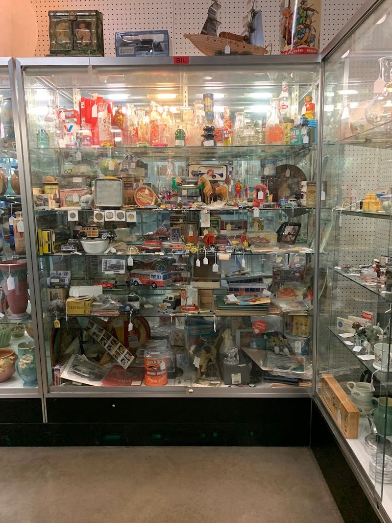 Metal Signs and Advertising Pieces From Bygone Eras