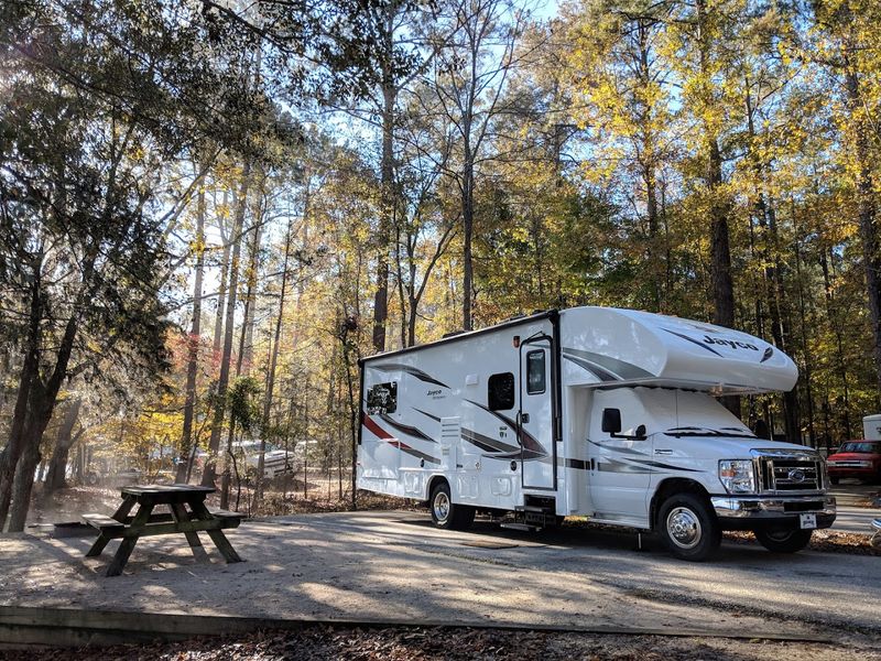 Modern Amenities That Make Roughing It Feel Easy Modern Amenities That Make Roughing It Feel Easy