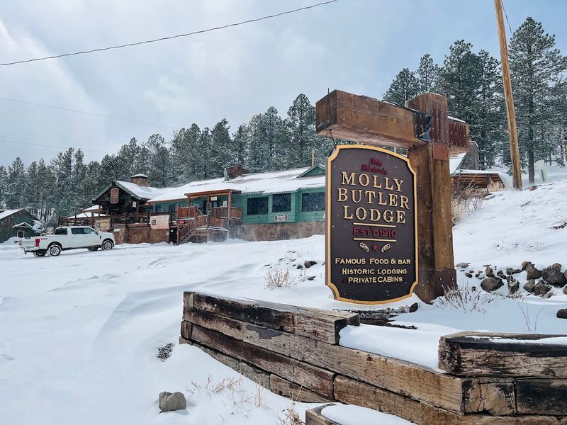 Molly Butler Lodge & Restaurant - Greer, Arizona