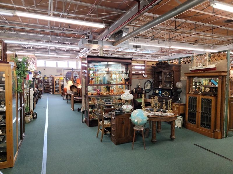 Montgomery Street Antique Mall - Fort Worth, Texas