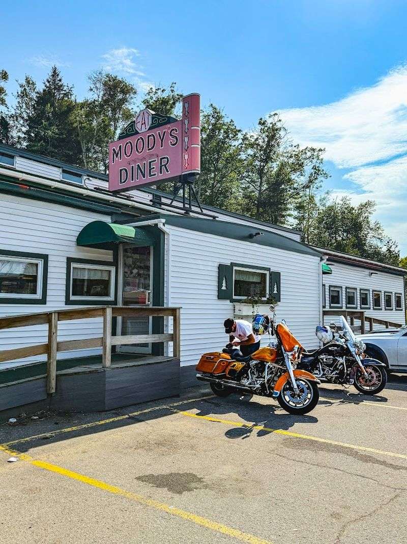 Moody's Diner - Waldoboro, Maine