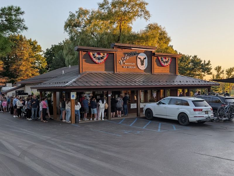 Moomers Homemade Ice Cream (cherry pie treats) - Traverse City, Michigan