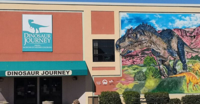 Most people have never heard of this mind-blowing dinosaur museum hidden in Colorado