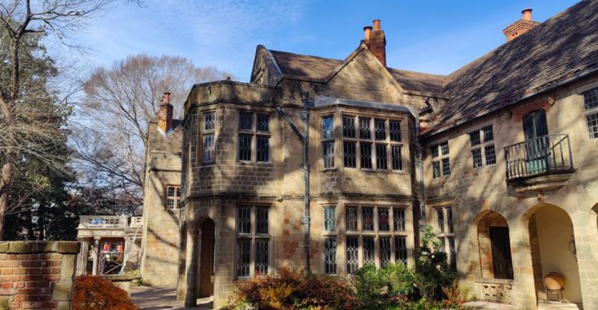 Most people have no idea this gorgeous castle is hiding right here in Virginia
