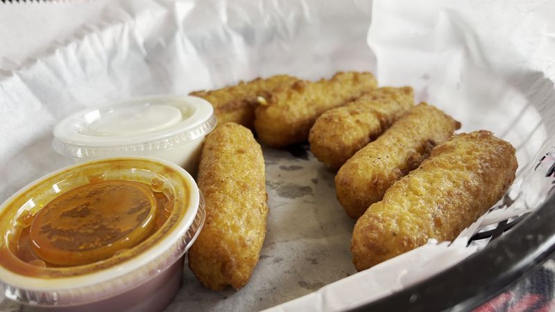 Mozzarella Sticks and Breaded Mushrooms: Appetizers Worth Ordering