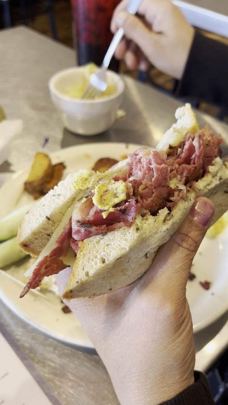 NYC-Style Deli Vibes in the Arizona Desert