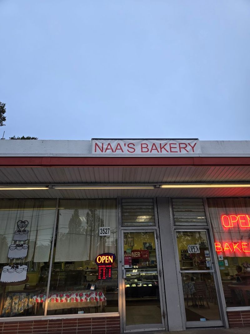 Naas Bakery - Norfolk, Virginia