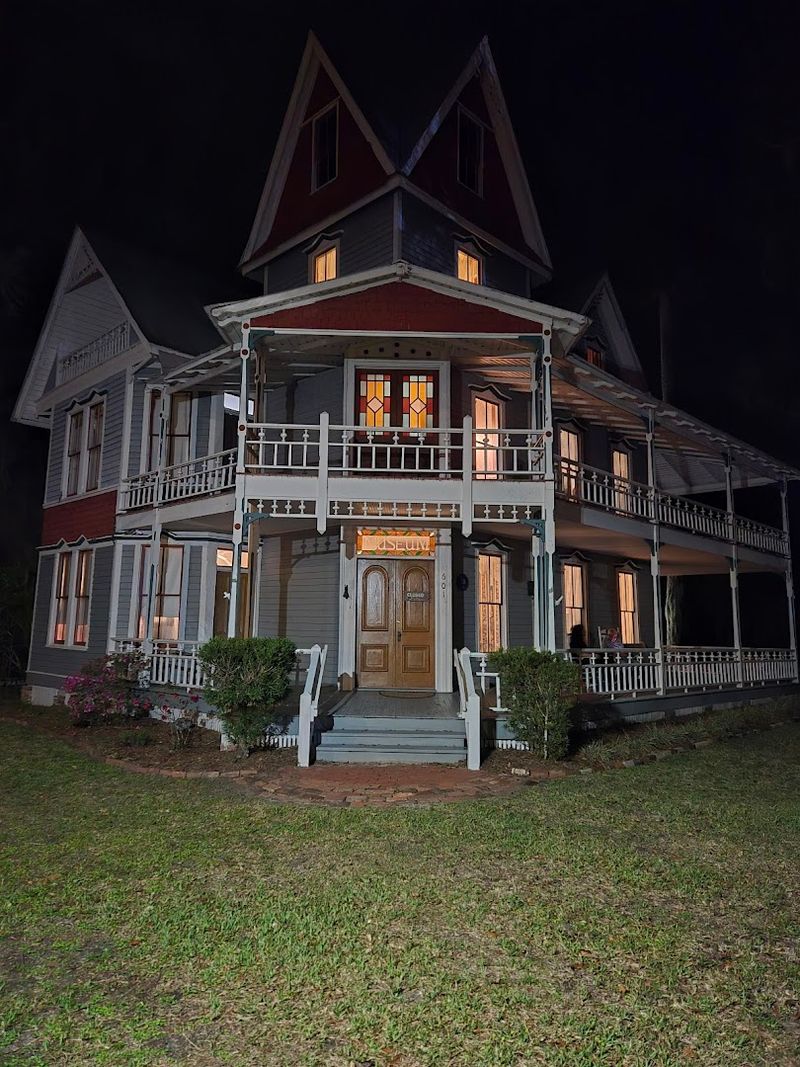 Nighttime Ghost Tours That Will Give You Chills