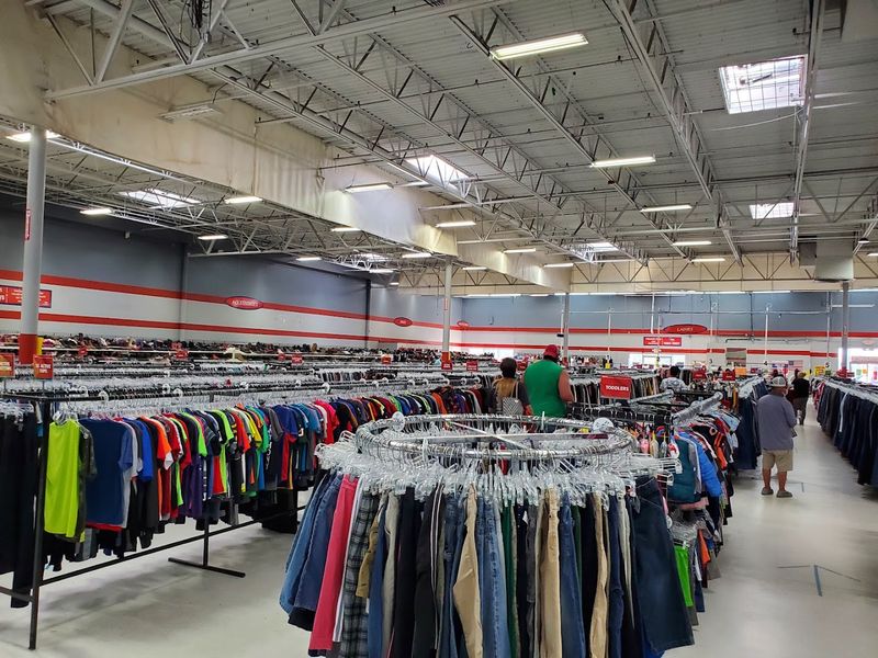 No Dressing Rooms Means Knowing Your Measurements Matters