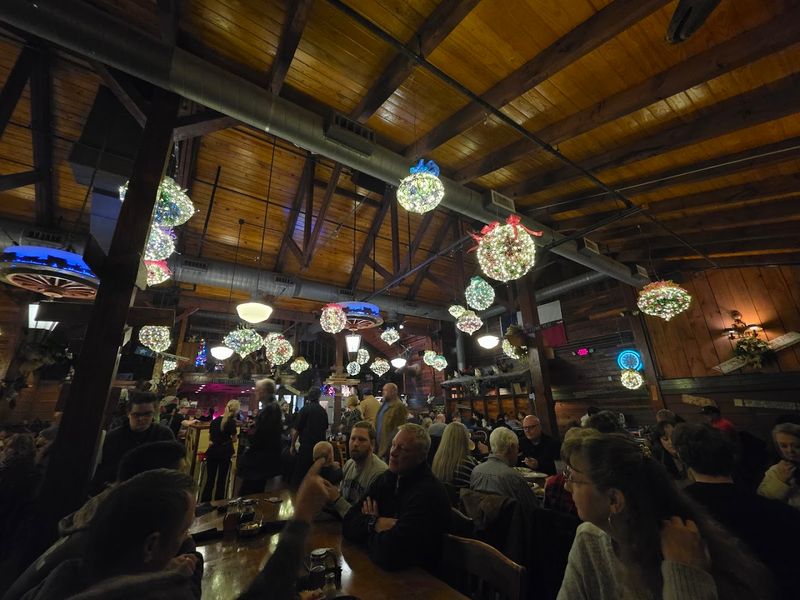 No Reservations, First Come First Served — Here's What to Know No Reservations, First Come First Served — Here's What to Know