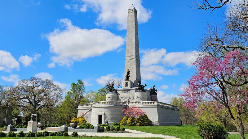 Oak Ridge Cemetery - Springfield, Illinois