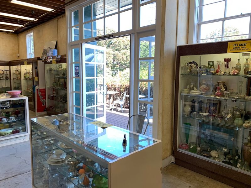 Ocean Views and Complimentary Coffee Upstairs
