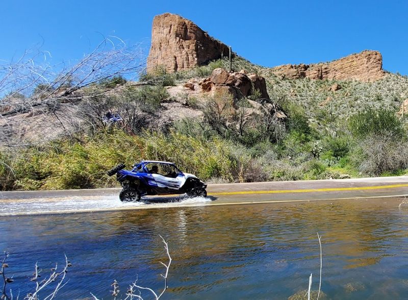 Off-Road Jeep Adventures on Unpaved Desert Trails