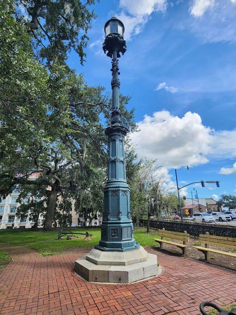 Old Harbor Light - Savannah, Georgia
