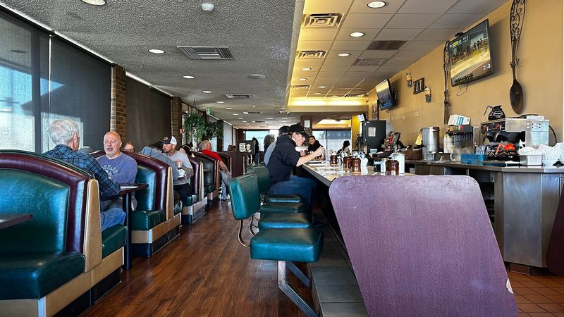 Old-School Diner Atmosphere You Can Actually Feel