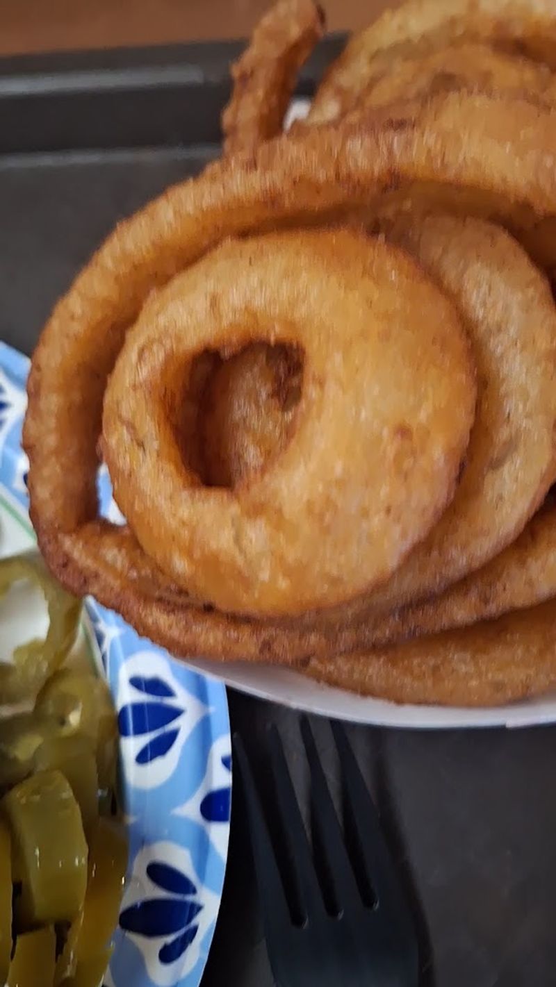 Onion Rings Worth Making the Trip Alone
