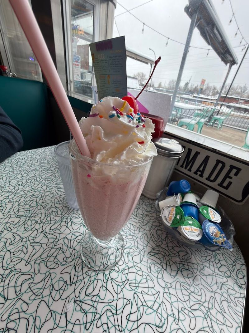Oreo Milkshakes and Throwback Sips