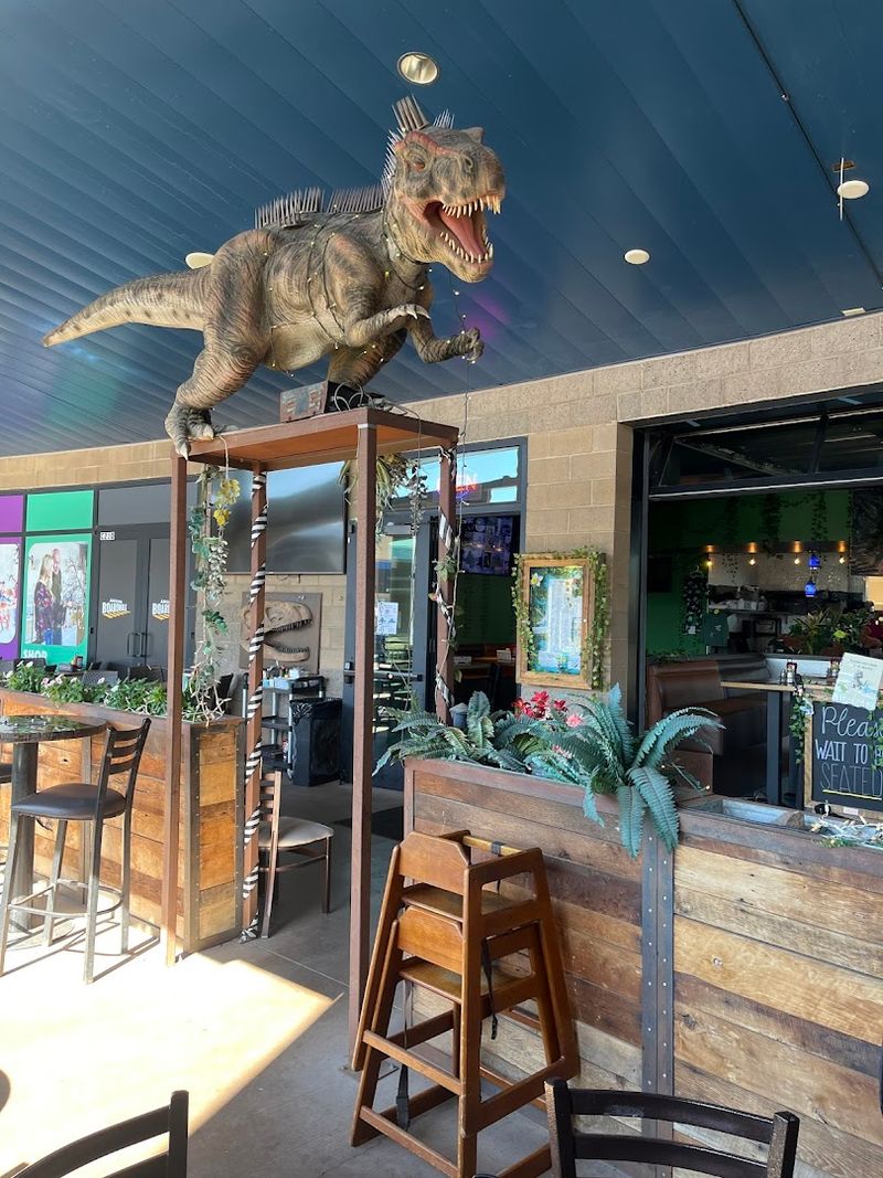 Outdoor Patio Seating for Arizona's Beautiful Weather