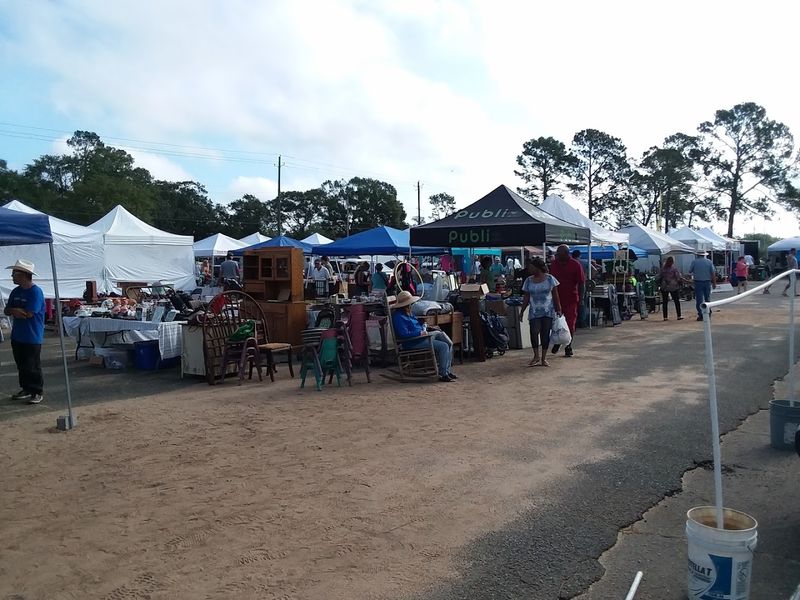 Outdoor Vendors Add Even More to Explore