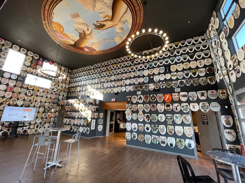 Over 1,000 Decorated Toilet Seats Under One Roof Over 1,000 Decorated Toilet Seats Under One Roof