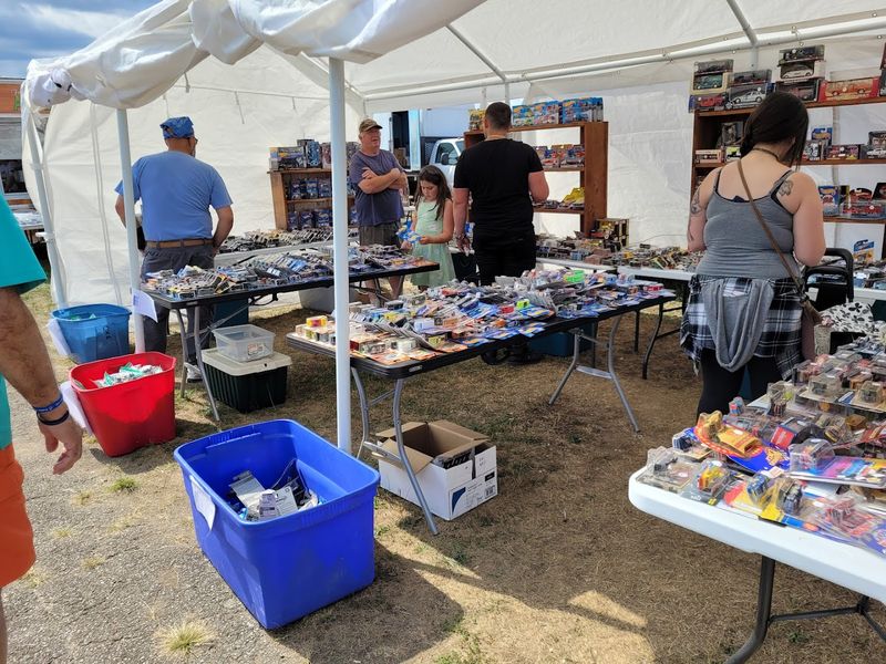 Over 400 Vendors Covering Everything You Could Imagine