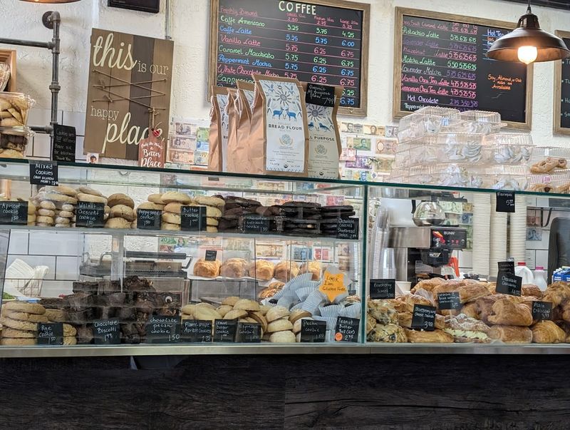 Paczki: A Polish Bakery Tradition Done Beautifully