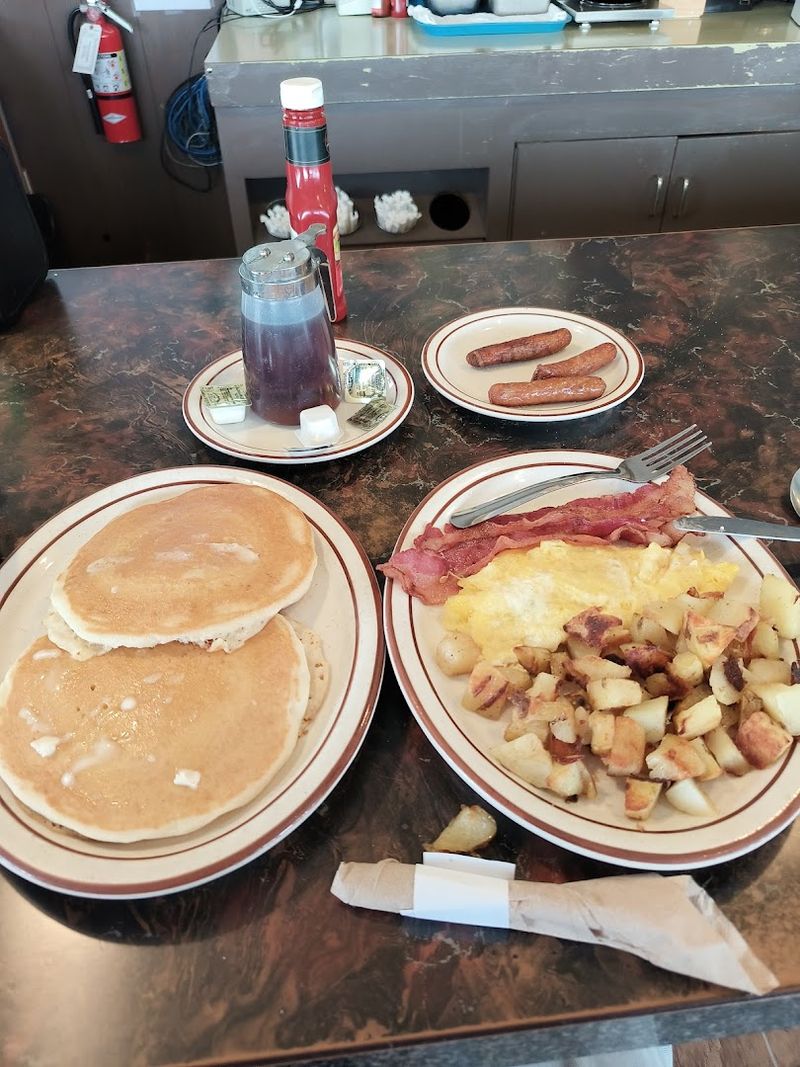Pancakes So Good They Convert Non-Pancake People Pancakes So Good They Convert Non-Pancake People