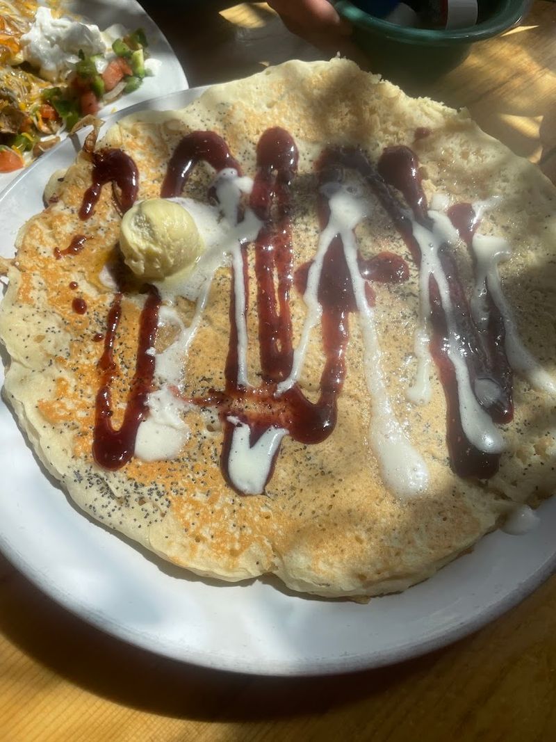Pancakes the Size of a Pizza Wheel