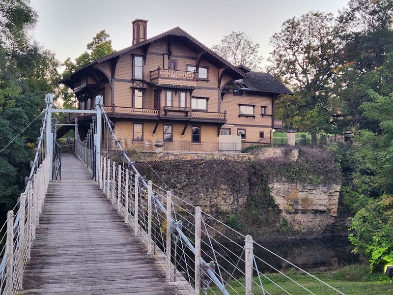 Paranormal Events Make This One of Illinois' Spookiest Historic Sites