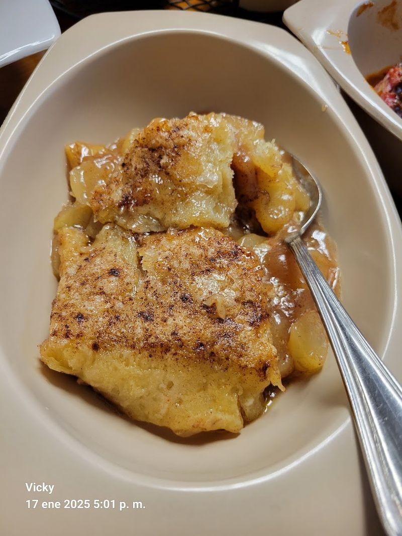Peach Cobbler That Deserves Its Own Fan Club