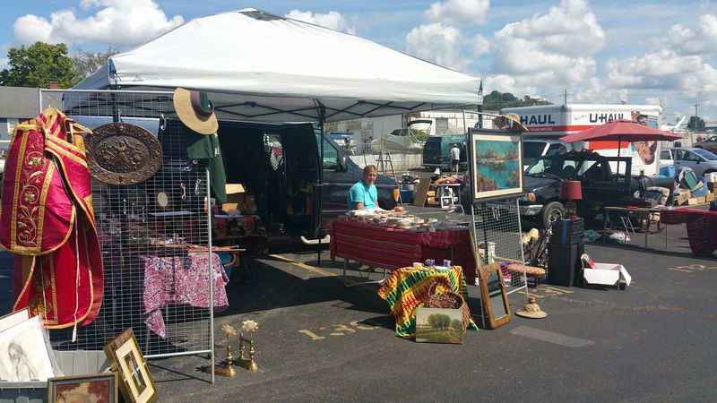 Peddlers Flea Market - Cincinnati, Ohio