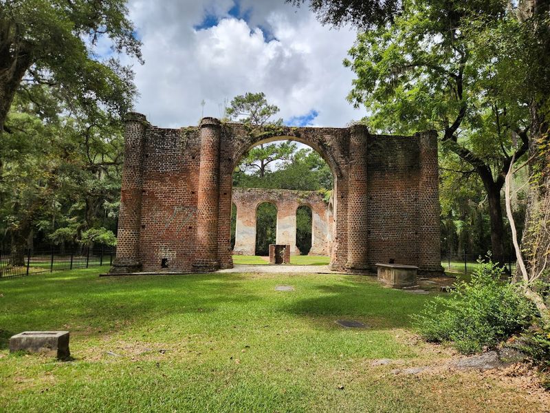 Perfectly Located Between Savannah and Charleston