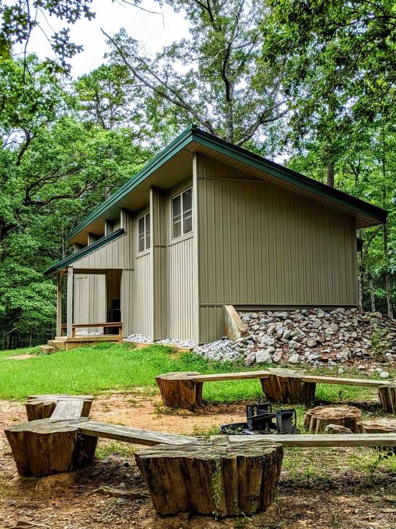Picnicking and Grilling: The Perfect Outdoor Meal Spot