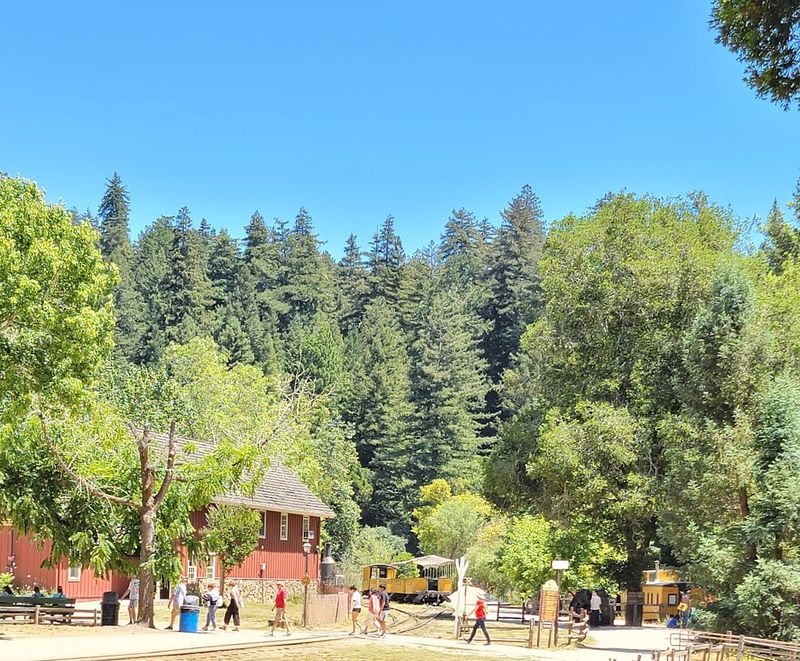 Picnics, Hiking Trails, and Open Grounds Make It a Full Day Out