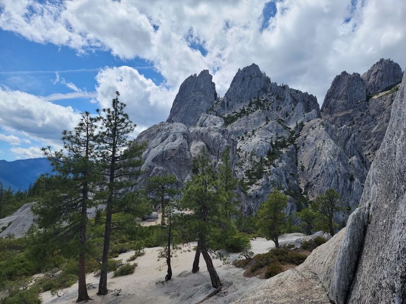Planning Your Visit: Tips for Getting the Most Out of Castle Crags